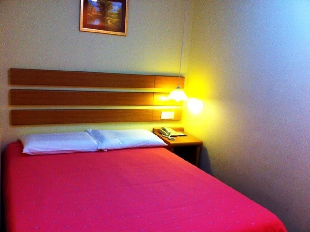 Home Inn Hotel Guiyang Fushui Middle Road Exteriör bild